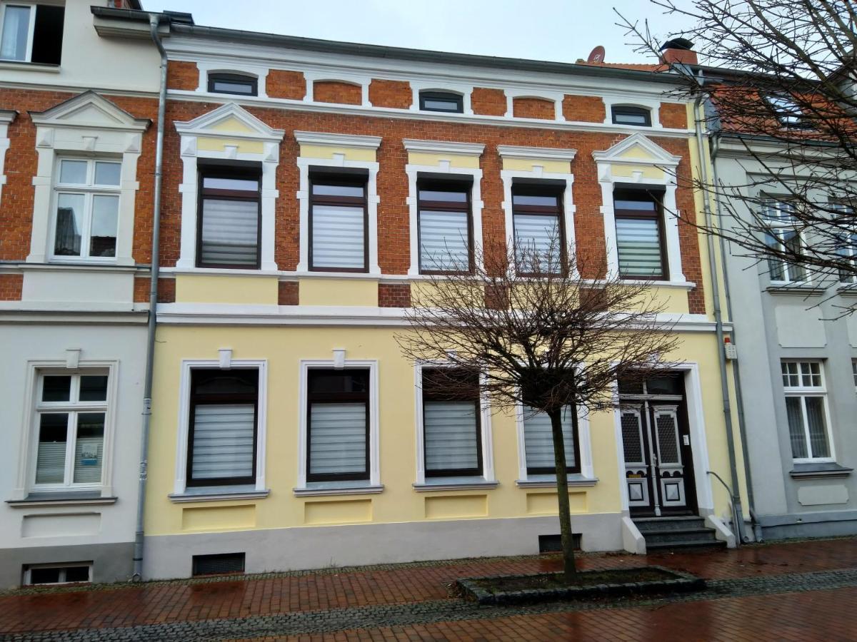 Ferienwohnungen Ribnitz-Damgarten Exteriör bild